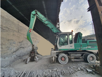 معالج النفايات LIEBHERR A 924