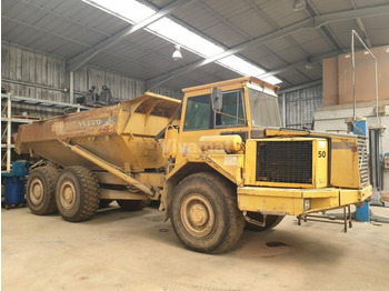 شاحنة قلاب مفصلية VOLVO A25C