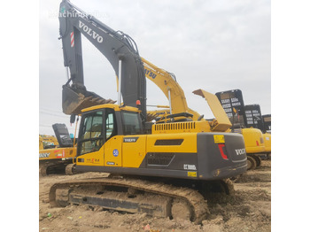 حفار زحاف VOLVO EC300