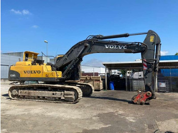 حفار زحاف VOLVO EC360