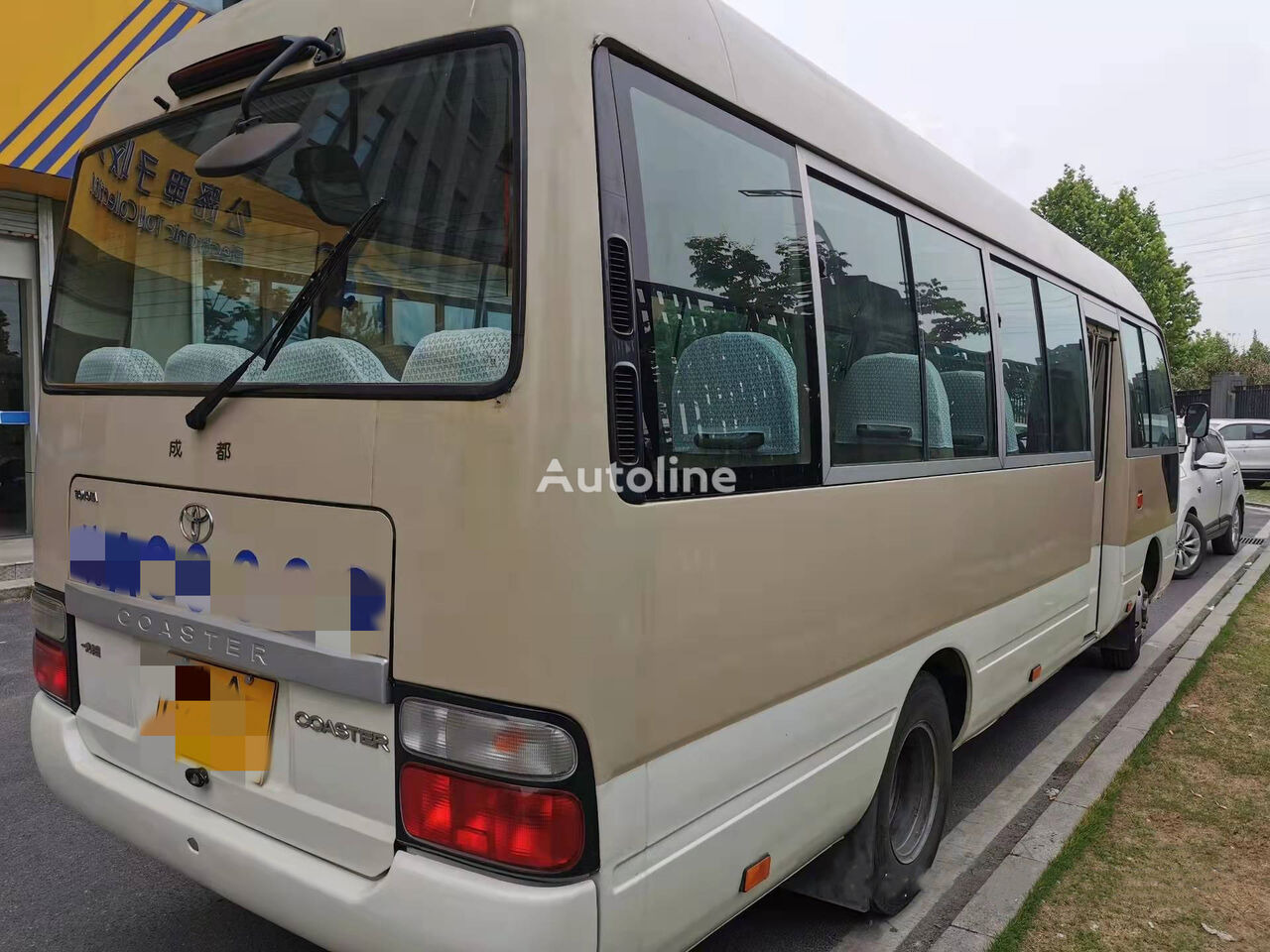 Toyota Coaster Toyota Coaster: صورة 3