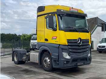 وحدة جر MERCEDES-BENZ Actros 1843