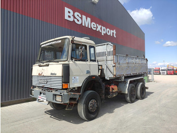 شاحنة قلاب IVECO Magirus