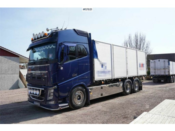 شاحنة مقفلة VOLVO FH16