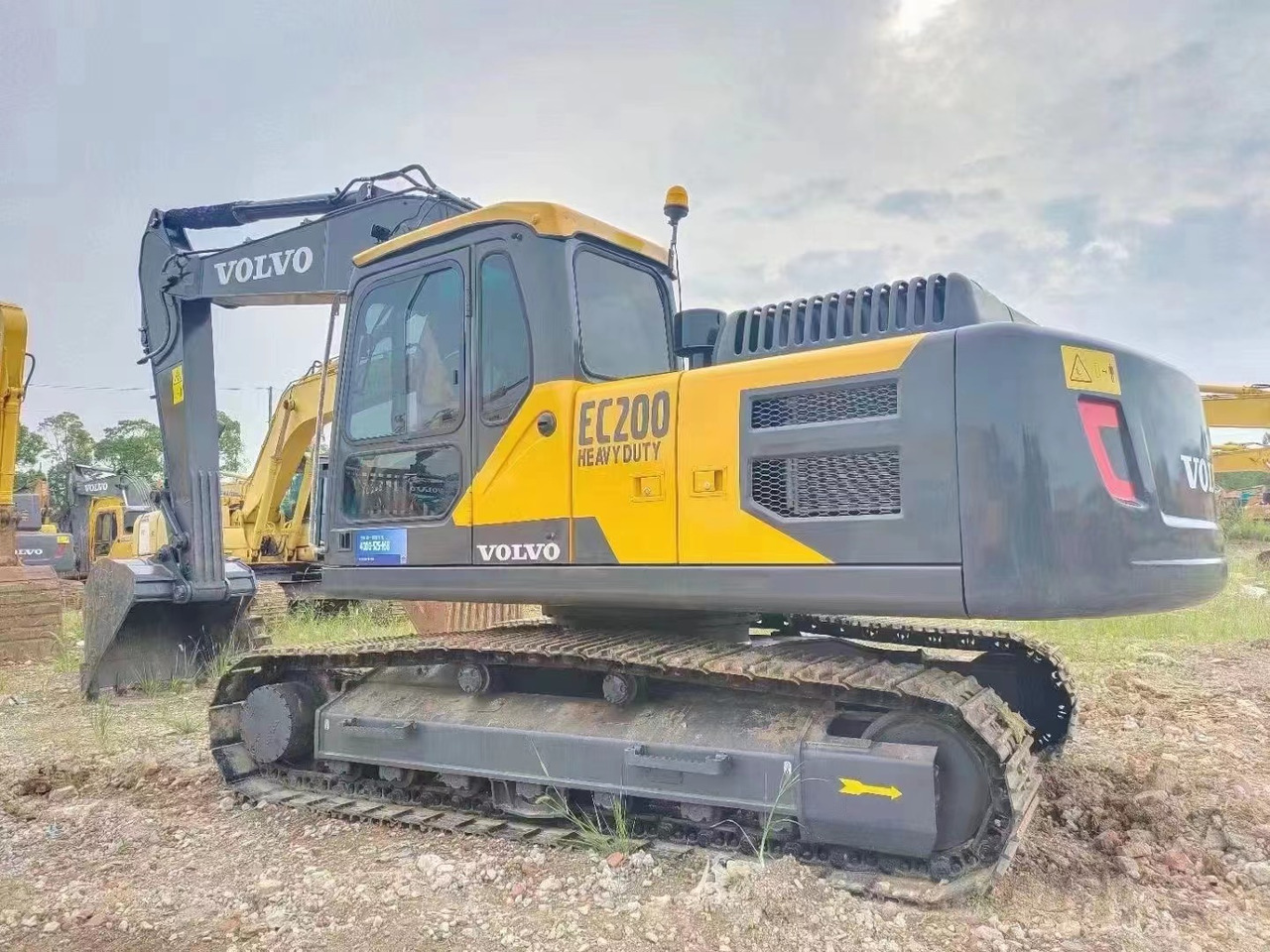 Used excavator VOLVO EC200, Large engineering construction machinery good condition on sale Used excavator VOLVO EC200, Large engineering construction machinery good condition on sale: صورة 11