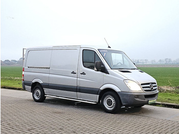 فان Mercedes-Benz Sprinter 319 AC AUT. V6 3.0 LTR: صورة 5