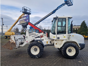 اللودر بعجل VOLVO L30B