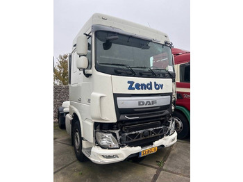 وحدة جر DAF XF 440