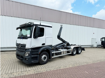 شاحنة ذات خطاف MERCEDES-BENZ Actros 2645