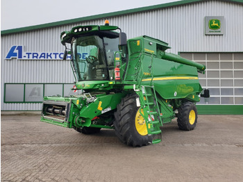 حصادة موحَّدة JOHN DEERE T670