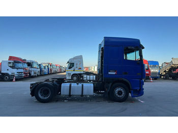 وحدة جر DAF 95 XF 380 (EURO 2 / MANUAL PUMP / POMPE MANUELLE / MANUAL GEARBOX): صورة 4