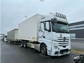 شاحنة مقفلة MERCEDES-BENZ Actros