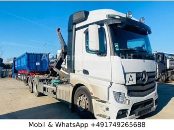 شاحنة ذات خطاف MERCEDES-BENZ Actros 2642