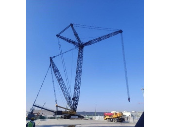 رافعة مجنزرة LIEBHERR