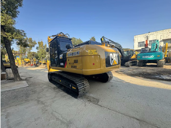 حفار زحاف CATERPILLAR 330D2L