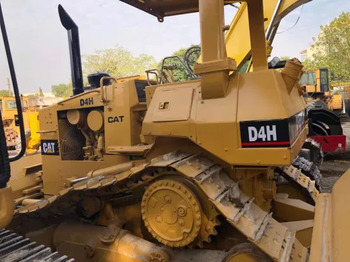 جرافة CATERPILLAR D4K