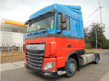 وحدة جر DAF XF 440