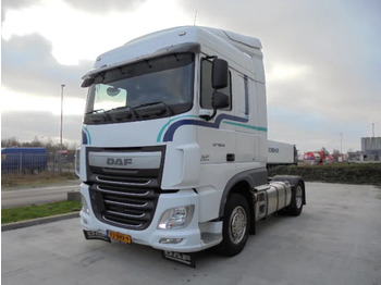 وحدة جر DAF XF 440