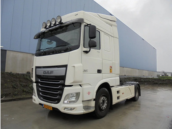 وحدة جر DAF XF 460