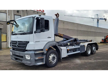 شاحنة ذات خطاف MERCEDES-BENZ Axor 2633