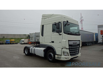 وحدة جر DAF XF 460