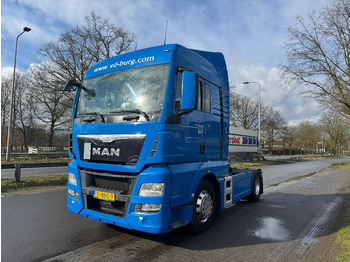 وحدة جر MAN TGX 18.440