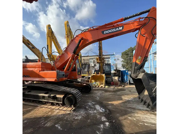 حفارة DOOSAN DX300LC