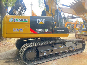 حفار زحاف CATERPILLAR 320DL