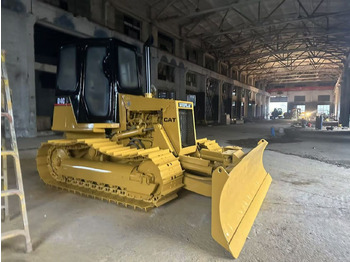 جرافة CATERPILLAR D4C