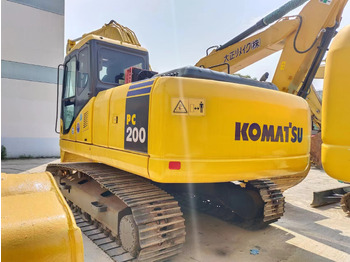 حفار زحاف KOMATSU PC200-7: صورة 2