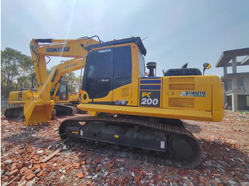 حفار زحاف KOMATSU PC200-8