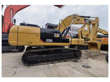 حفار زحاف CATERPILLAR 330D