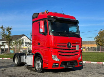 شاحنة مقفلة MERCEDES-BENZ Actros