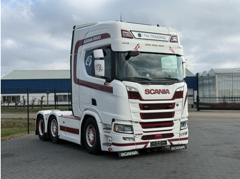 وحدة جر SCANIA R 500