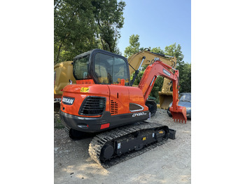 حفار زحاف DOOSAN DX60