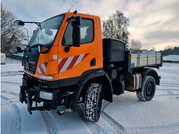 آلية المنفعة/ مركبة خاصة UNIMOG U20