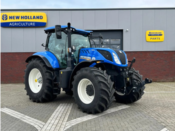 جرار NEW HOLLAND T7.245