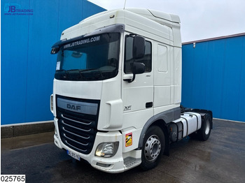 وحدة جر DAF XF 460