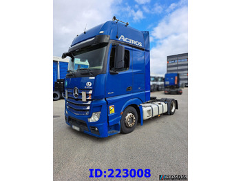 وحدة جر MERCEDES-BENZ Actros 1845