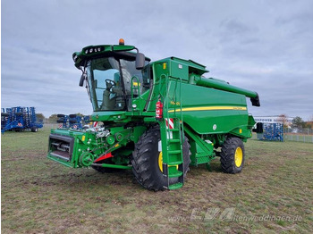 حصادة موحَّدة JOHN DEERE T660