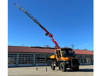 آلية المنفعة/ مركبة خاصة UNIMOG U400