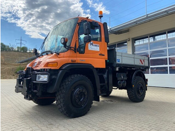 شاحنة قلاب UNIMOG U500