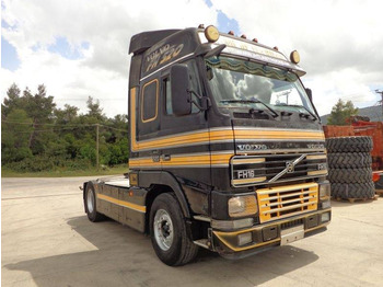 وحدة جر VOLVO FH16 520