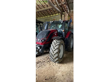 جرار VALTRA T174