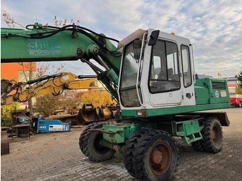 حفارة دولاب LIEBHERR A 902