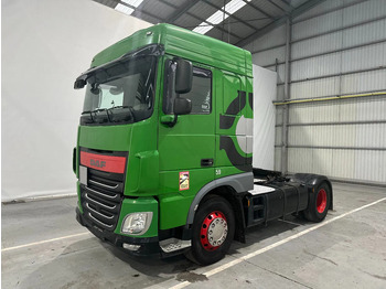 وحدة جر DAF XF 106 440