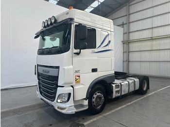 وحدة جر DAF XF 106 460