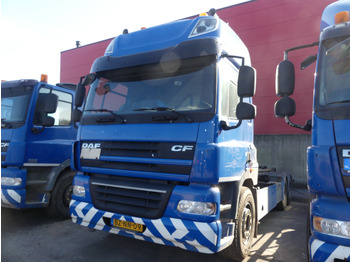 شاحنة ذات خطاف DAF CF 85