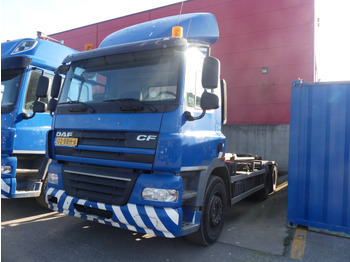 شاحنة ذات خطاف DAF CF 85