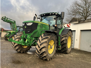 جرار JOHN DEERE 6215R